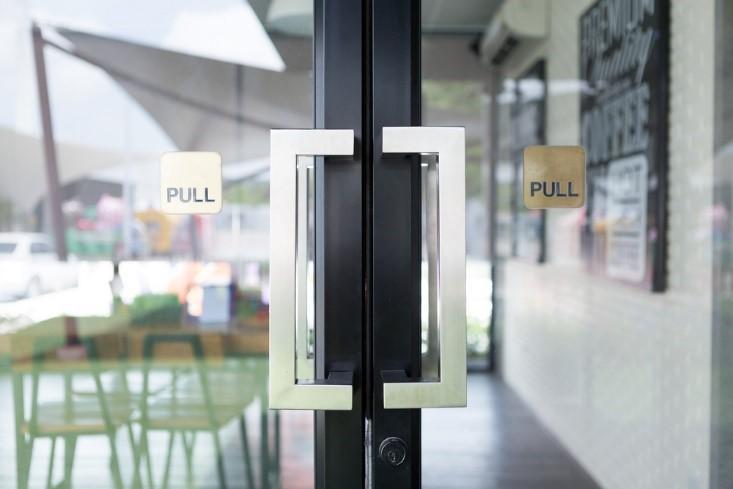 Pivot Door Hinges Can Carry The Load