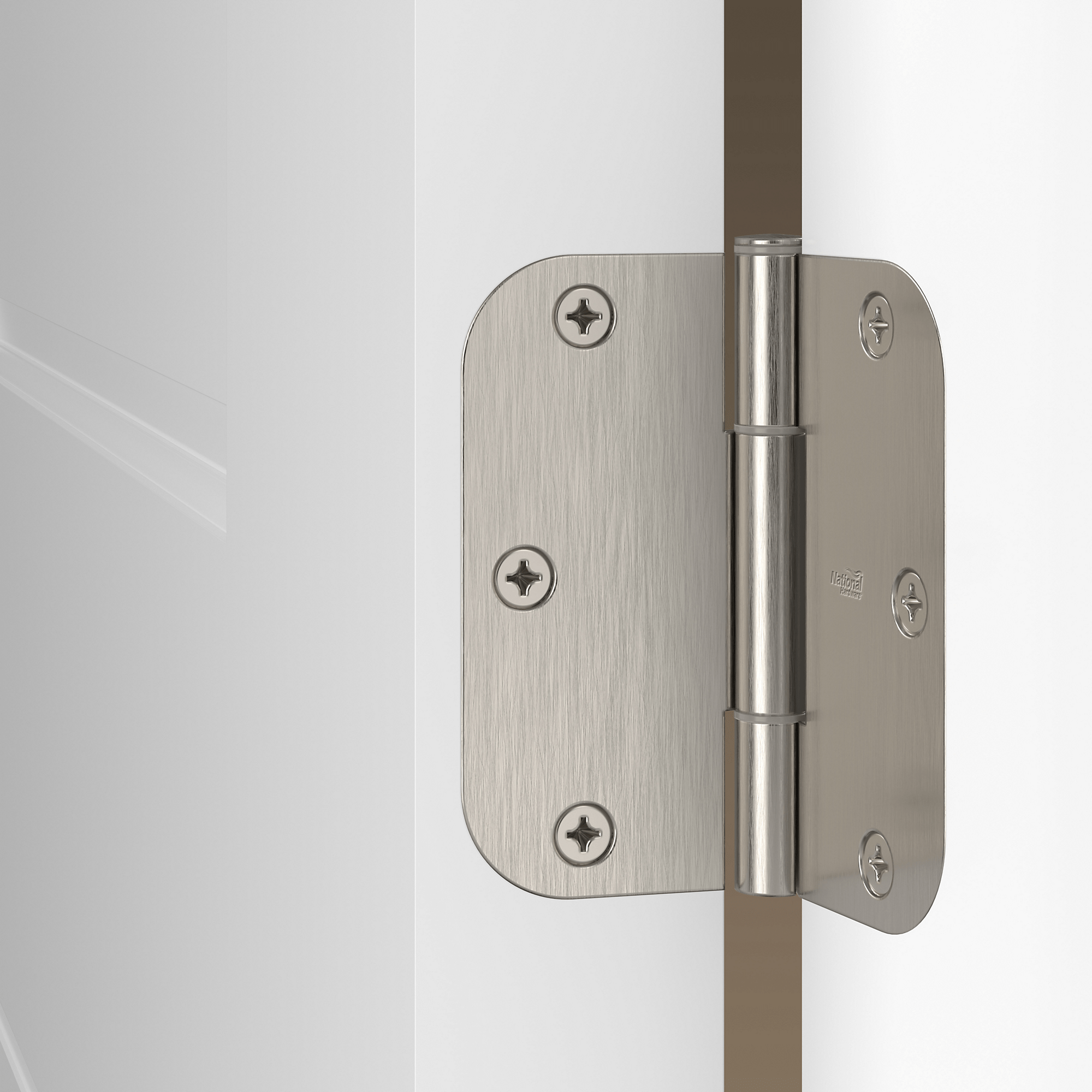 Squeak-free 3.5-inch interior door hinge with a 5/8-inch radius, available in multiple finishes, sold in a 3-pack.