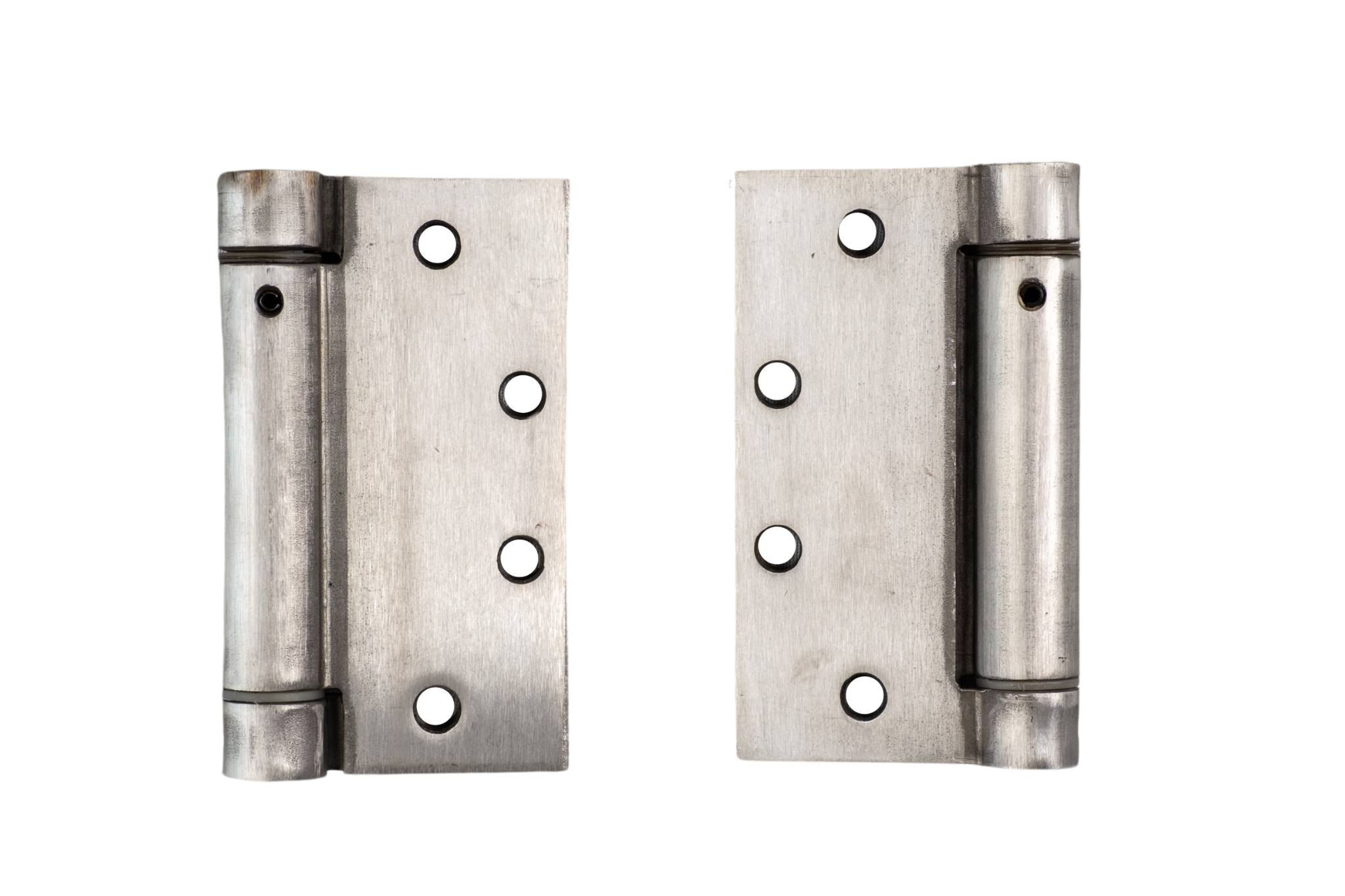 Durable 316 grade stainless steel spring hinges, 4 1/2 inches square, sold in a convenient 2 pack for commercial use.