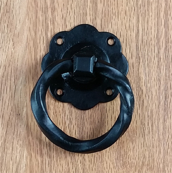 Old World twisted ring pull with scalloped backplate, 3-inch ring, ideal for cabinets and doors. Sold individually.
