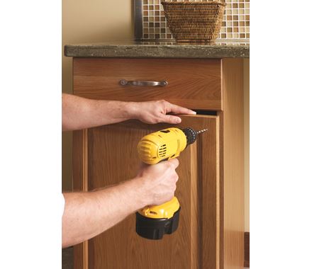 Cabinet door mounting template for knobs and pulls, suitable for 3-inch to 128mm widths, aiding precise installation.