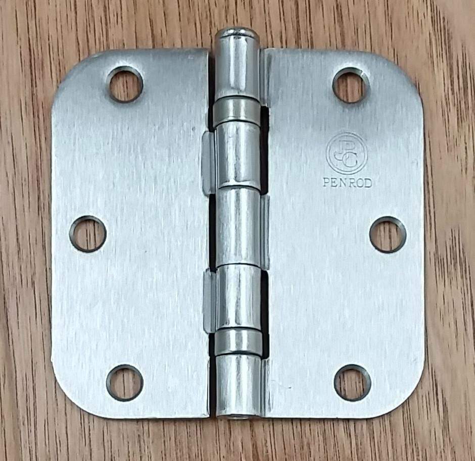 Satin nickel residential ball bearing hinge with 5/8 inch radius corners, 3.5 inches, sold in a 3 pack.