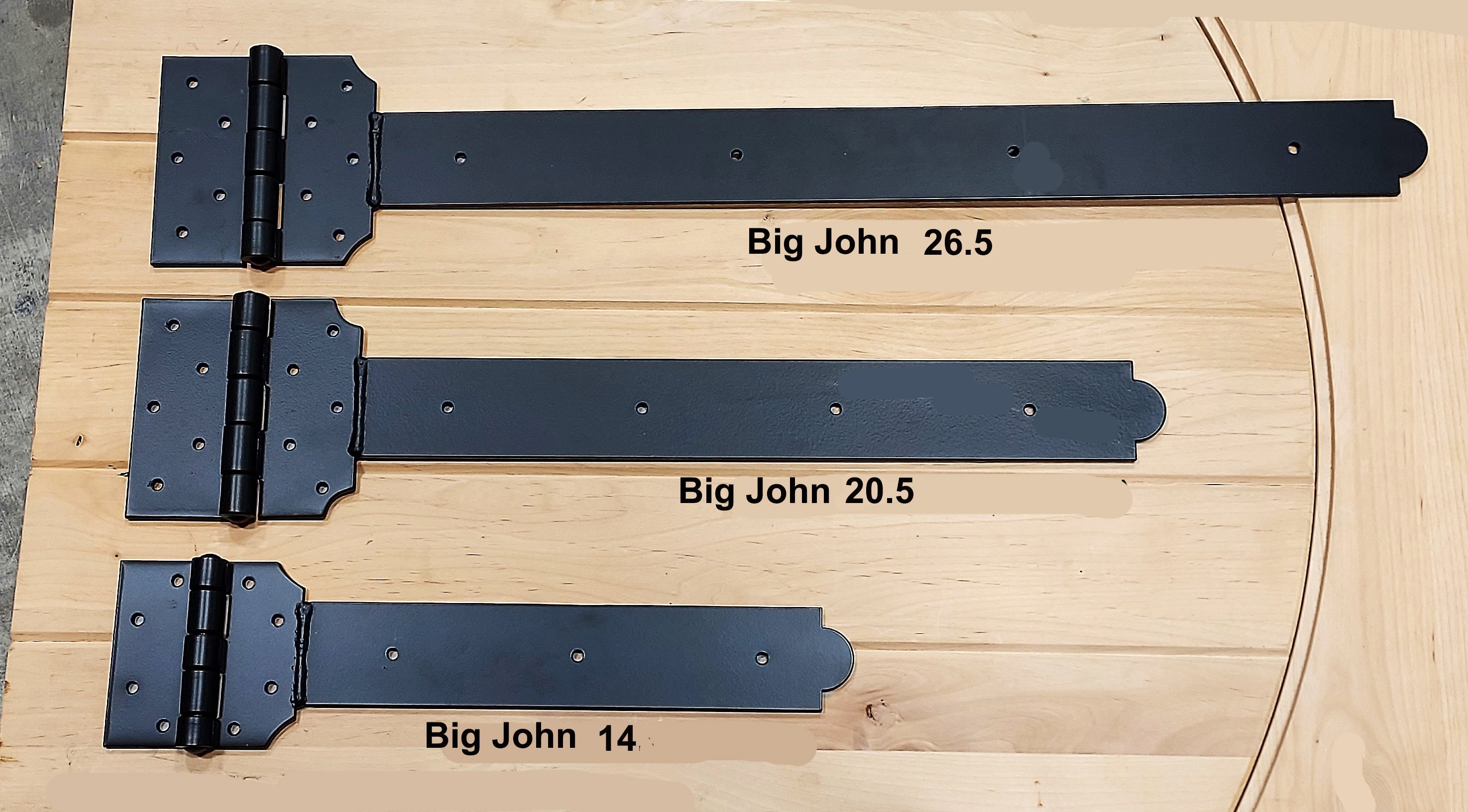 Super heavy-duty decorative strap T-hinges in multiple sizes from 14 to 26.5 inches for robust applications.